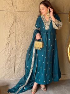 Libas Women Ethnic Motifs Embroidered Empire Thread Work Kurta with Trousers & With Dupatta