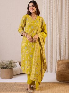 Indo Era Women Floral Printed Kurta with Trousers & Dupatta