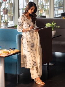 Libas Women Floral Embroidered Regular Kurta with Trousers & With Dupatta